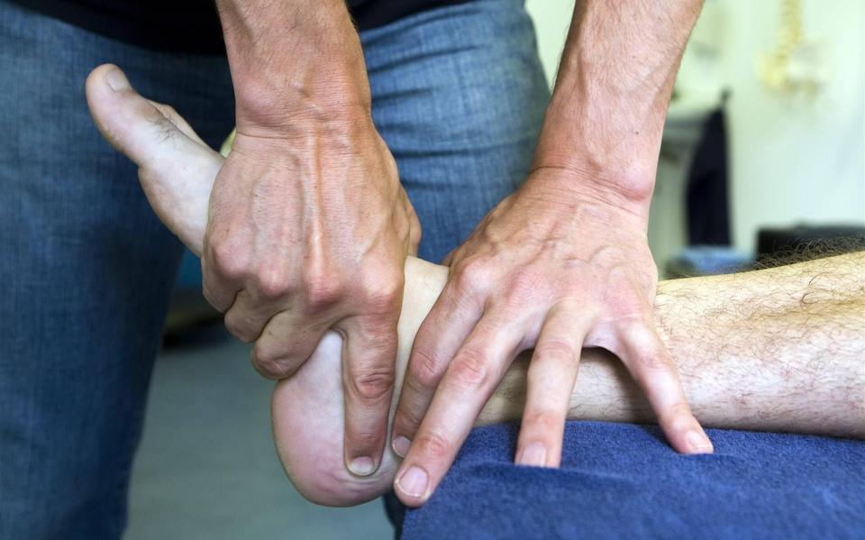 Bond: fysio's dreigen er massaal de brui aan te geven.