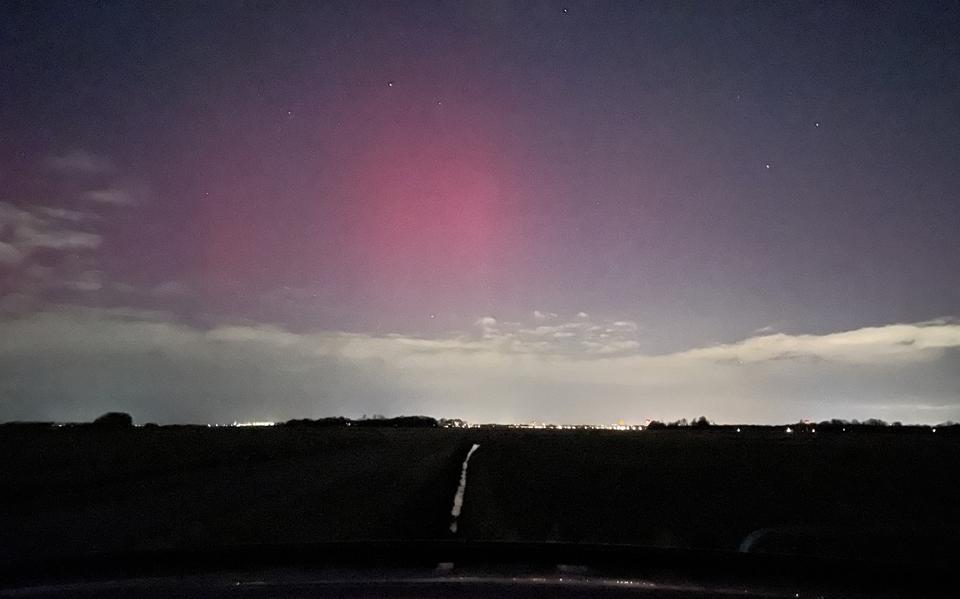 Het Noorderlicht boven de Onlanden op zondagavond 26 februari 2023.