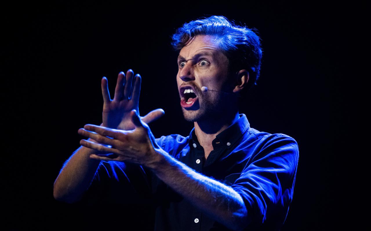 Boban Braspenning, de dubbele winnaar van het 35ste Groninger Studenten Cabaret Festival. Boban Braspenning, de dubbele winnaar van het 35ste Groninger Studenten Cabaret Festival.