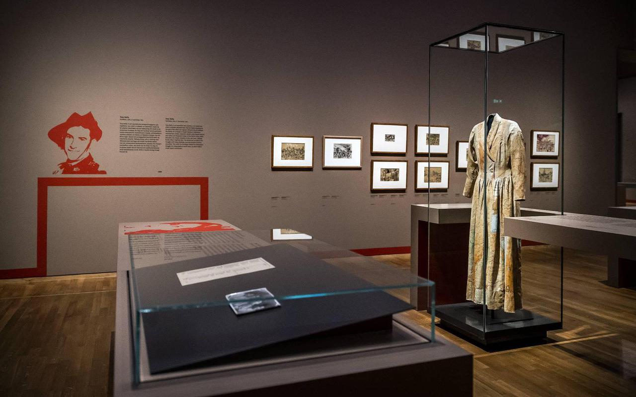 De expositie 'Revolusi!' in het Rijksmuseum in Amsterdam bevat meer dan tweehonderd objecten die zonder toestemming van de lokale bevolking zijn meegenomen. 