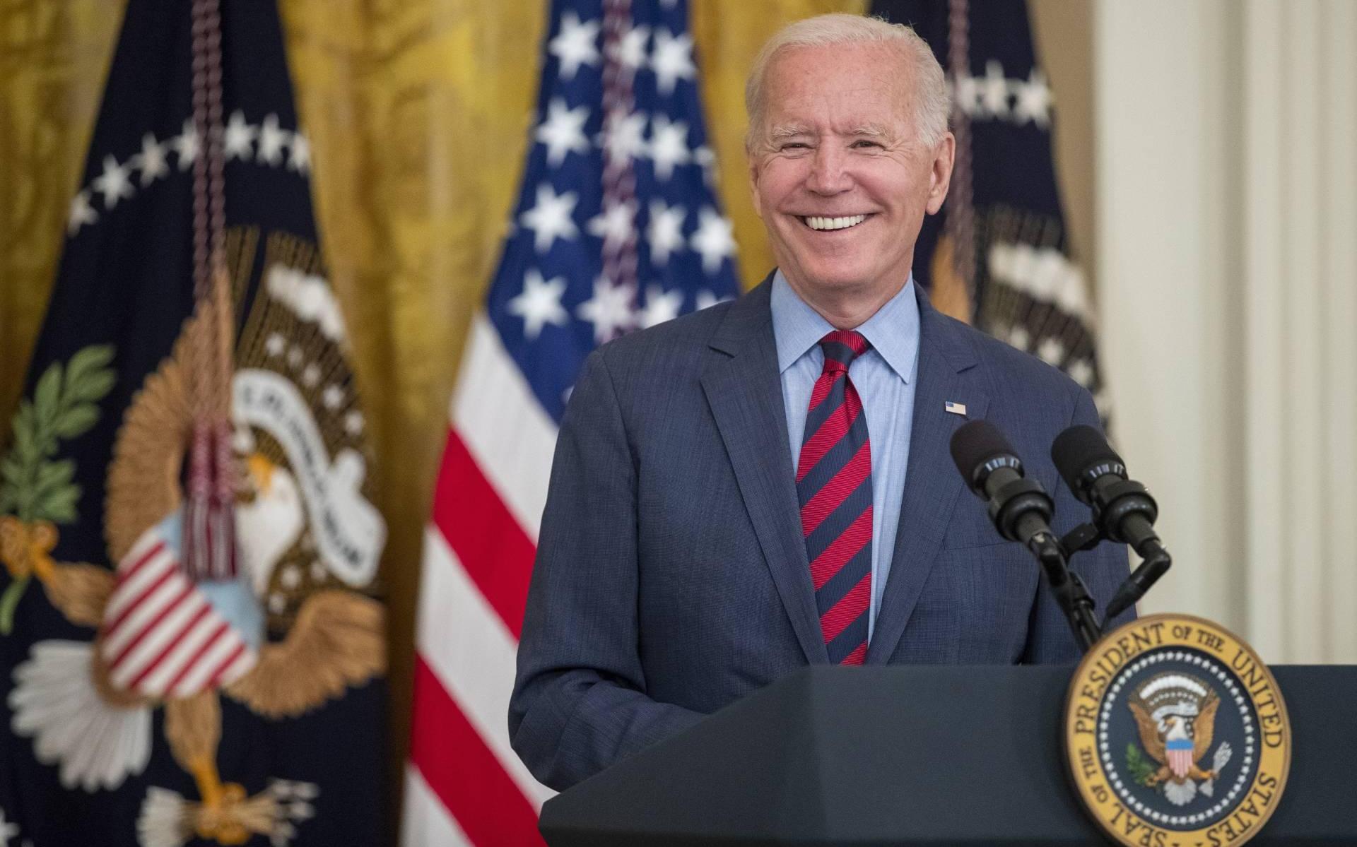 Biden maant leiders Florida en Texas Covid-richtlijnen te volgen - Dagblad van het Noorden