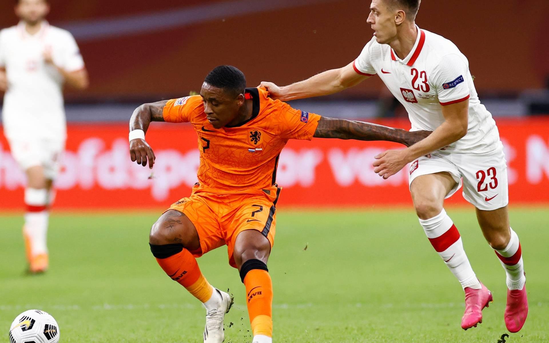 Treffer van Bergwijn volstaat voor zege Oranje