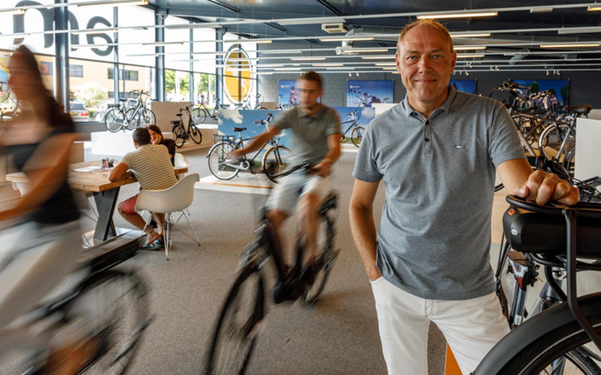 Conflict e-bikebazen loopt op: Stella en Amslod uit Meppel ruziën over reclames - Dagblad van het Noorden