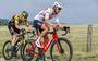 Bauke Mollema, voorop in het witte shirt, verheugt zich op de Ronde van Lombardije die hij in 2019 won.