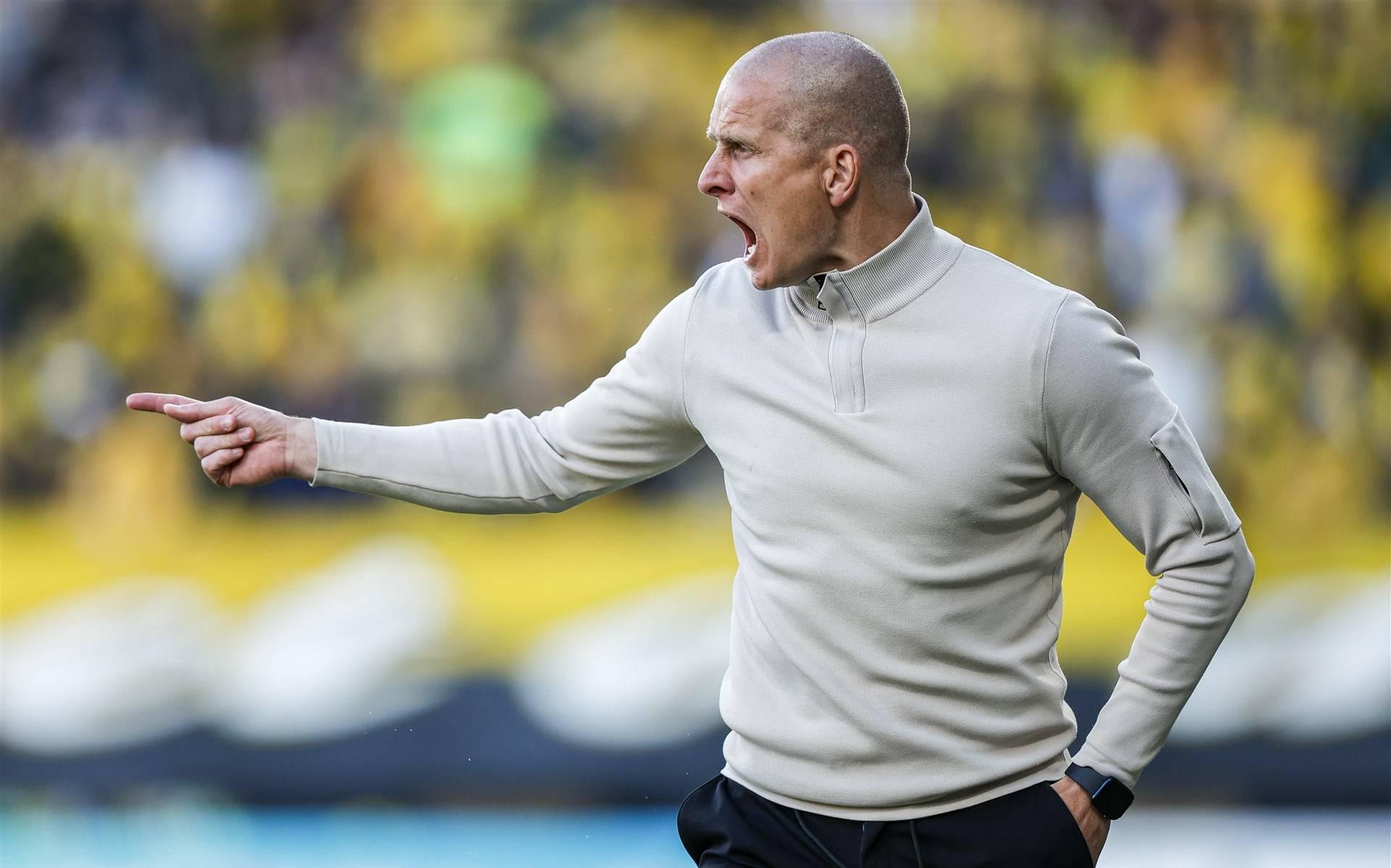 Trainer Bas Sibum uit Nieuw-Amsterdam verlengt contract bij Roda JC