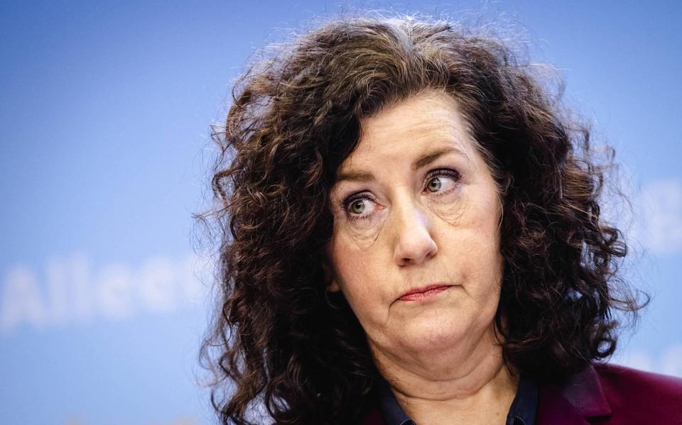 Van Engelshoven: zorgen om Chinese invloed universiteit Groningen