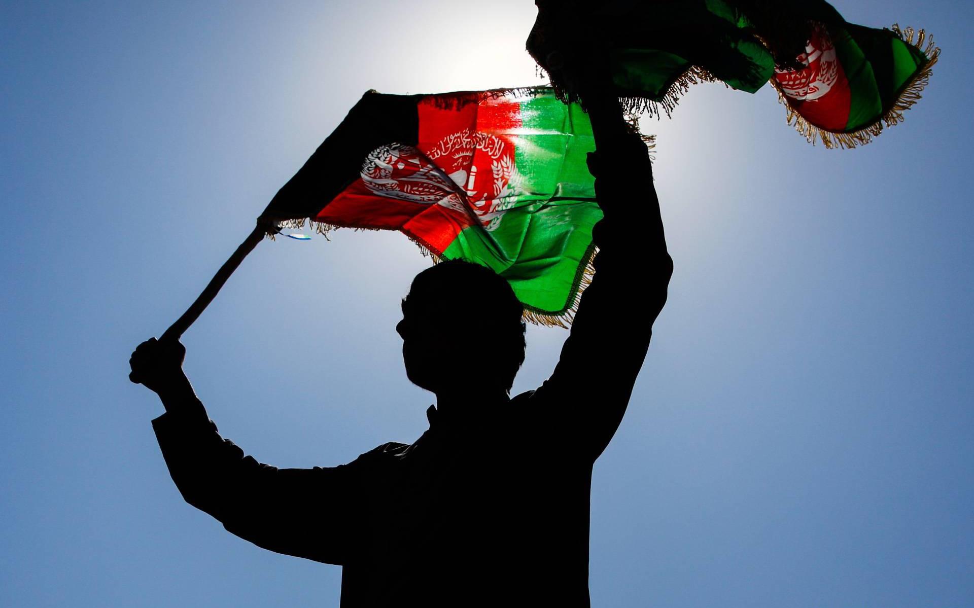 Regering Afghanistan maakt weg vrij naar vredesoverleg