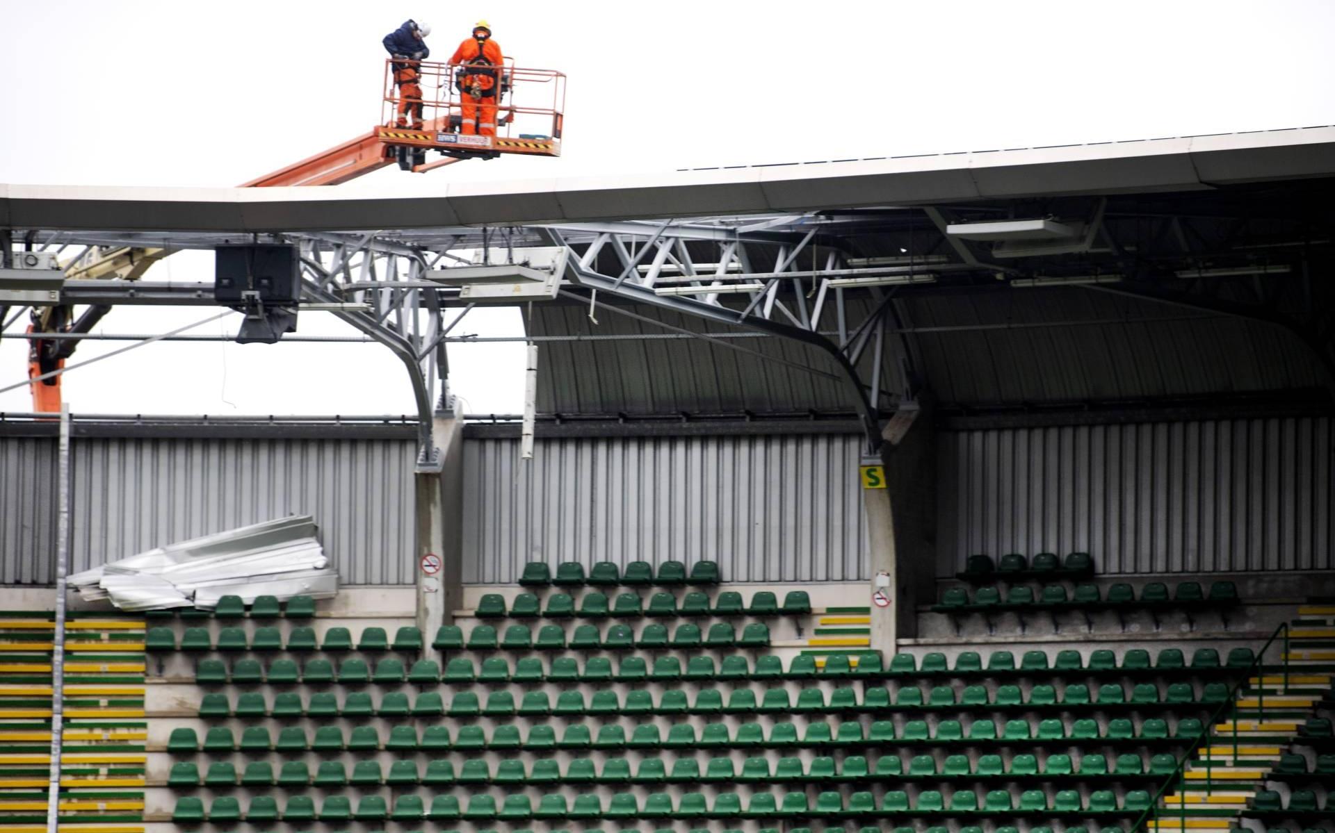ADO Den Haag Telstar Uitgesteld Wegens Schade Aan Dak Dagblad Van 