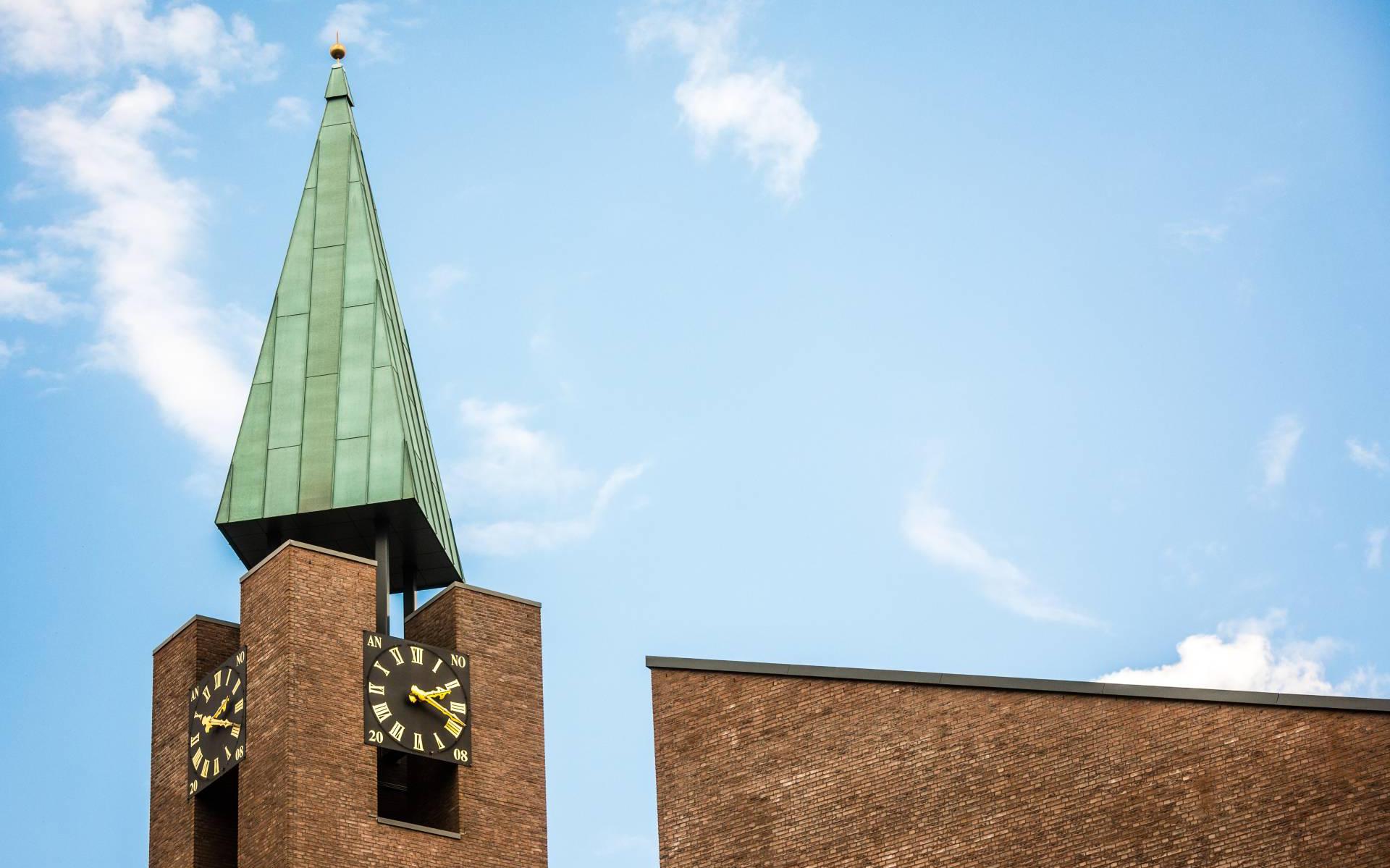 Gereformeerde kerk Barneveld laat meer dan 30 bezoekers toe