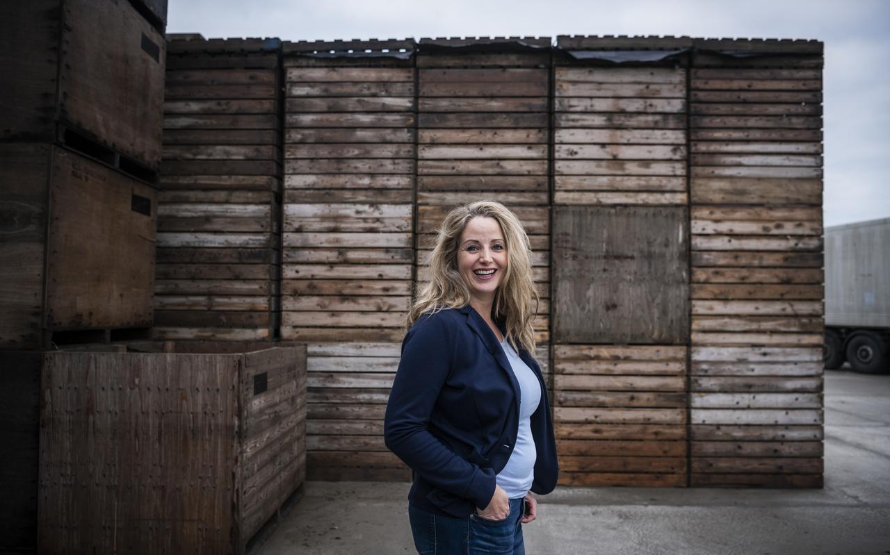 Annemarie Nienhuis-Roebroek: ,,Je kunt dit werk niet vatten in een 40-urige werkweek.’’ Annemarie Nienhuis-Roebroek: ,,Je kunt dit werk niet vatten in een 40-urige werkweek.’’