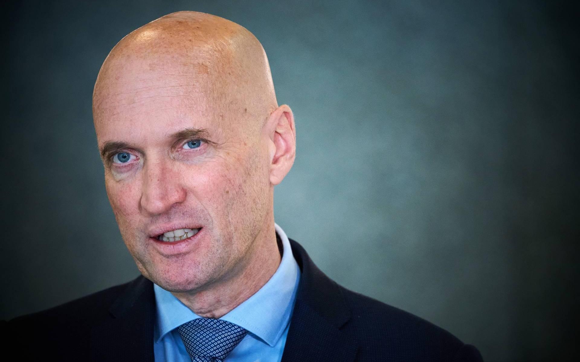 Ernst Kuipers praat Nederland bij over coronadrukte ziekenhuizen