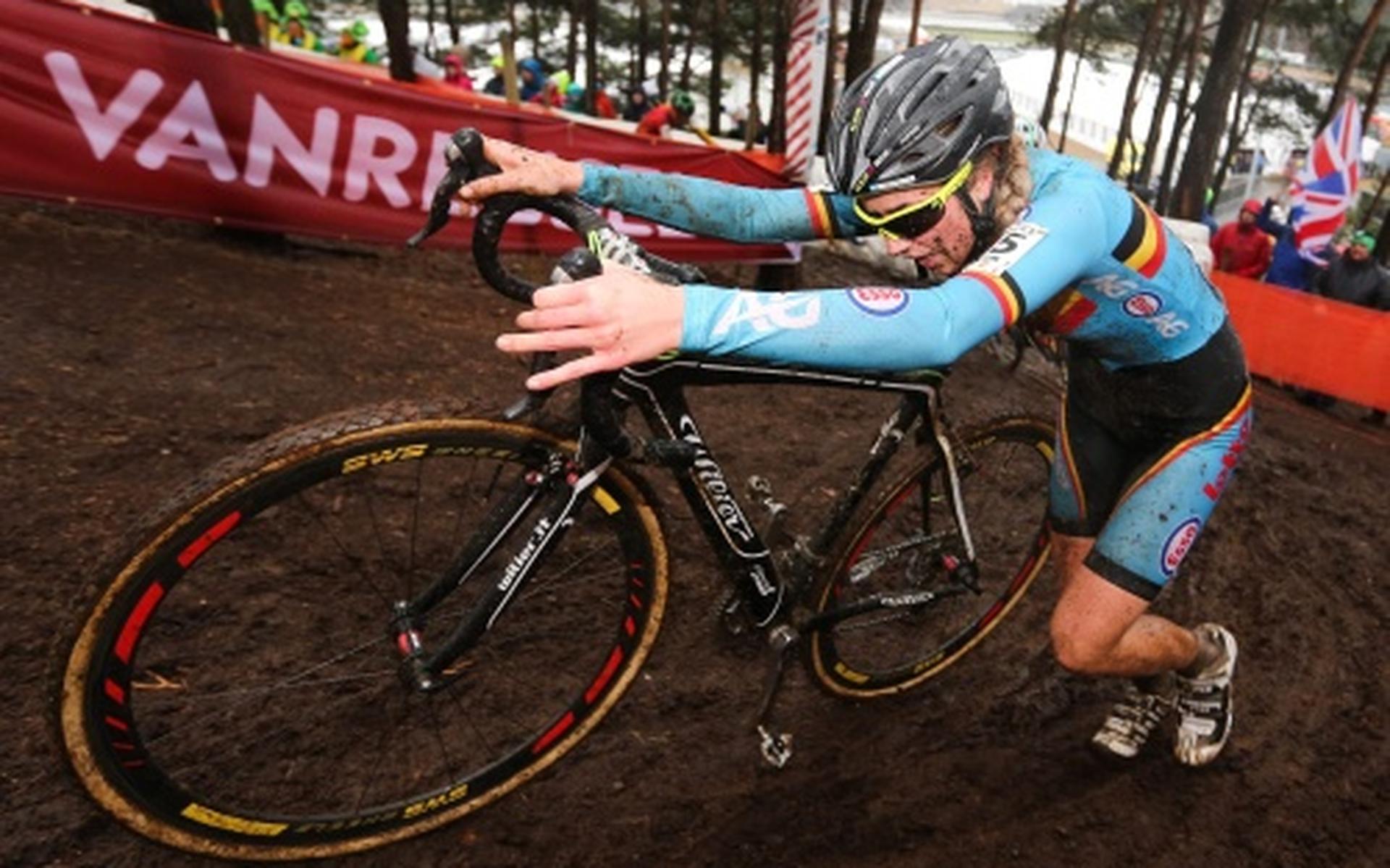 Van den Driessche stopt met veldrijden