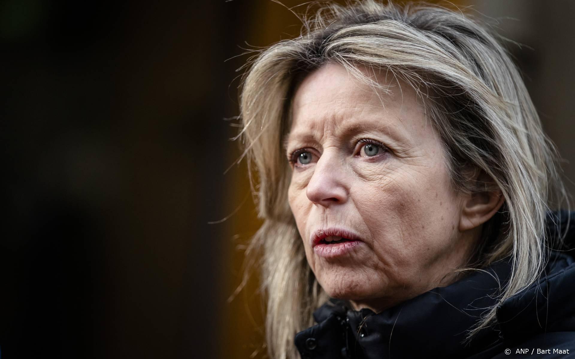 Ollongren: wapens onderweg naar Oekraïne.