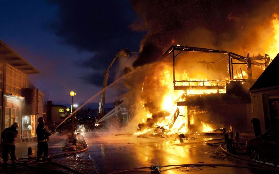 Uitslaande brand verwoest De Postwagen Tolbert