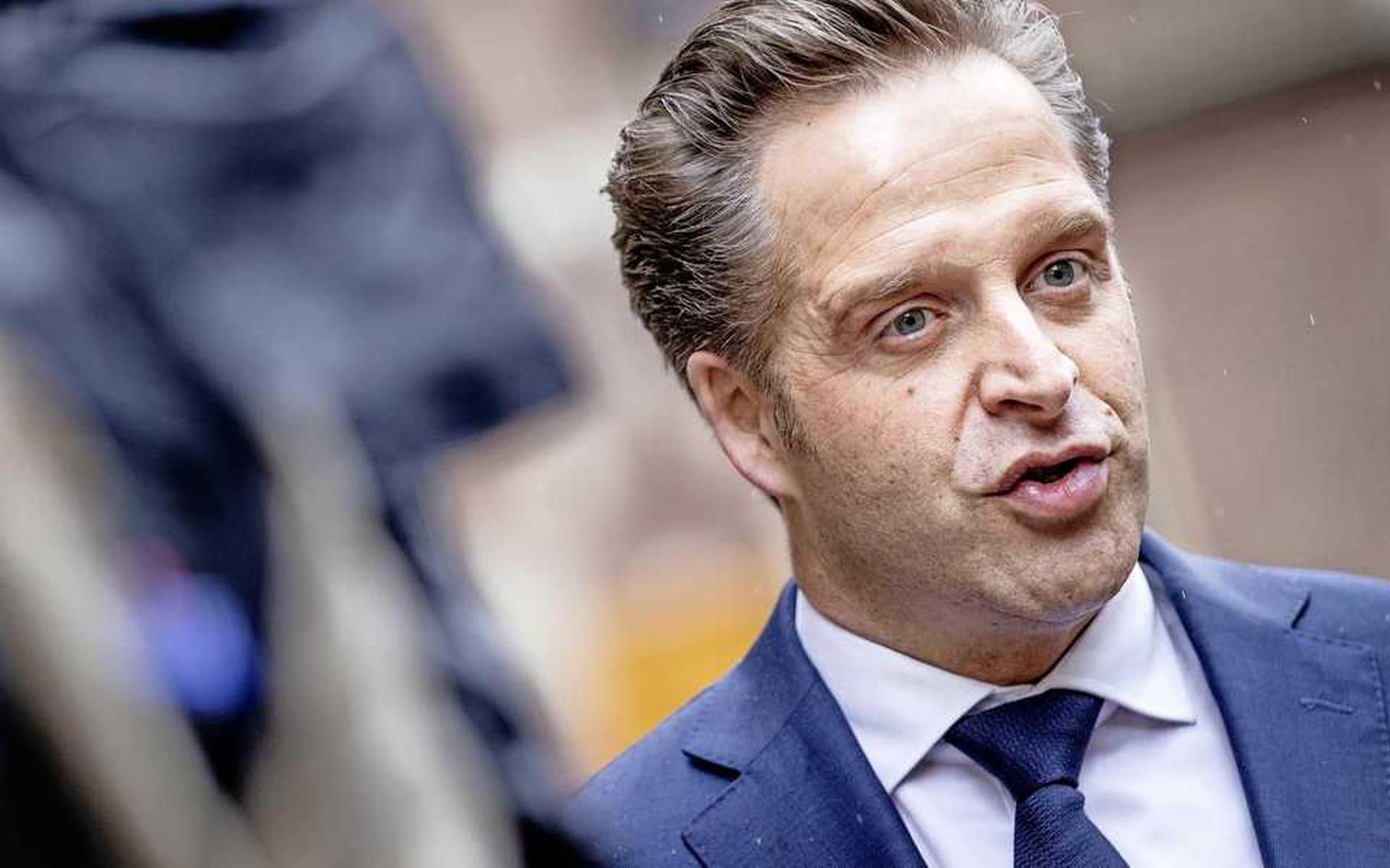 Minister De Jonge: advies aan kabinet te testen op corona na besmetting Mona Keijzer - Dagblad van h