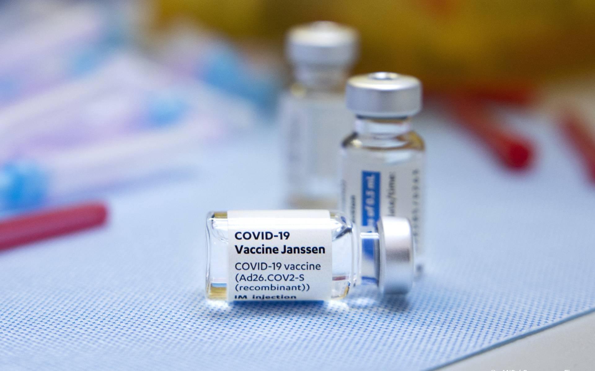 Partijen willen advies over boosterprik na AstraZeneca of Janssen - Dagblad van het Noorden
