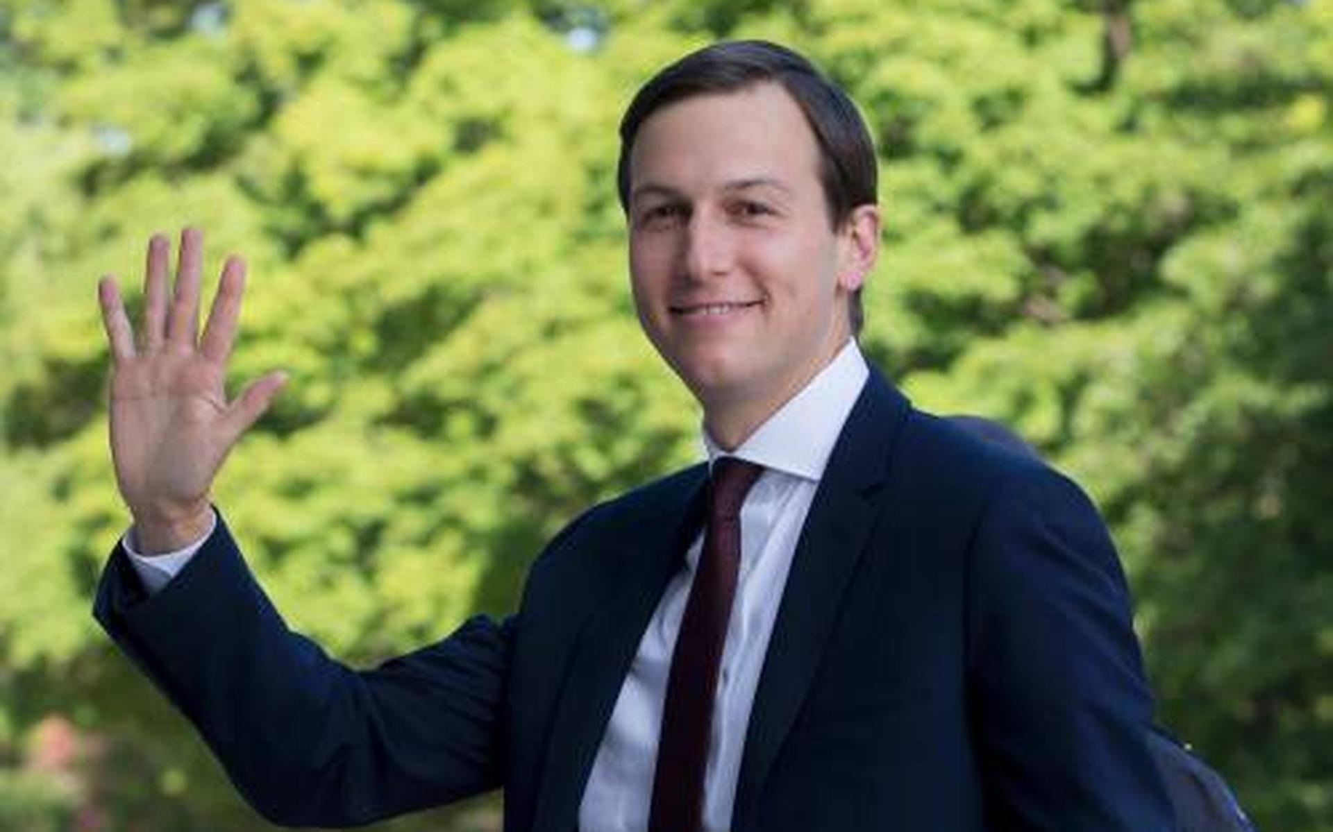 Zoon van Trump ondervraagd - Dagblad van het Noorden