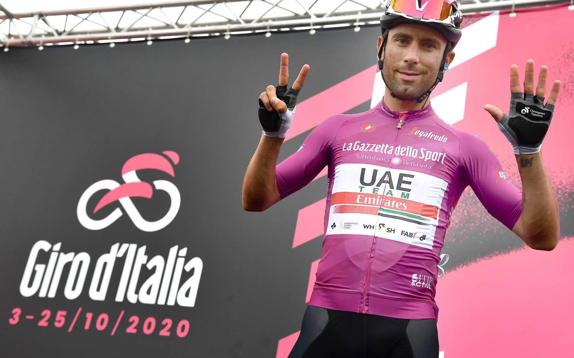 Wielrenner Ulissi wint sprint in 13e etappe Giro