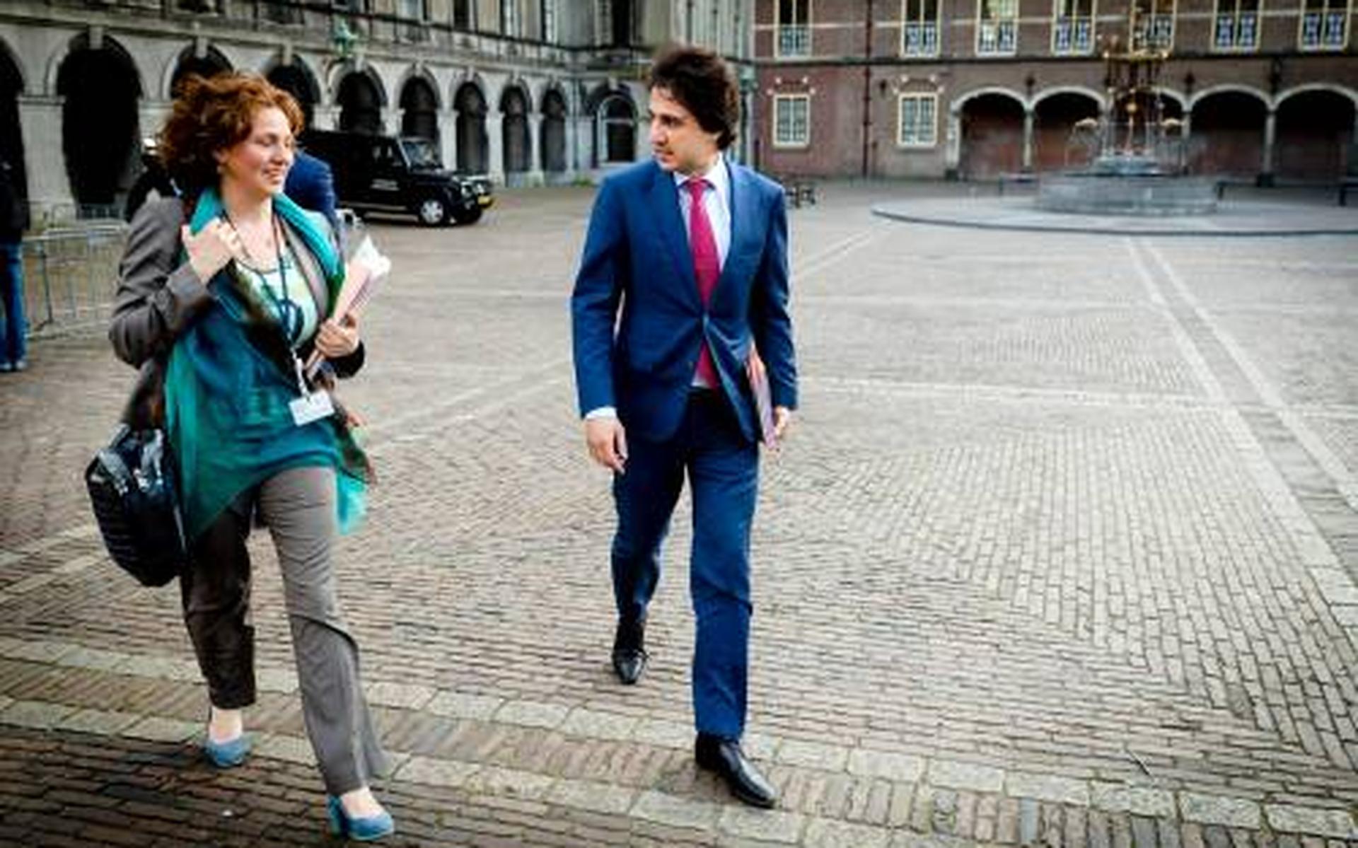 Klaver terug aan formatietafel - Dagblad van het Noorden