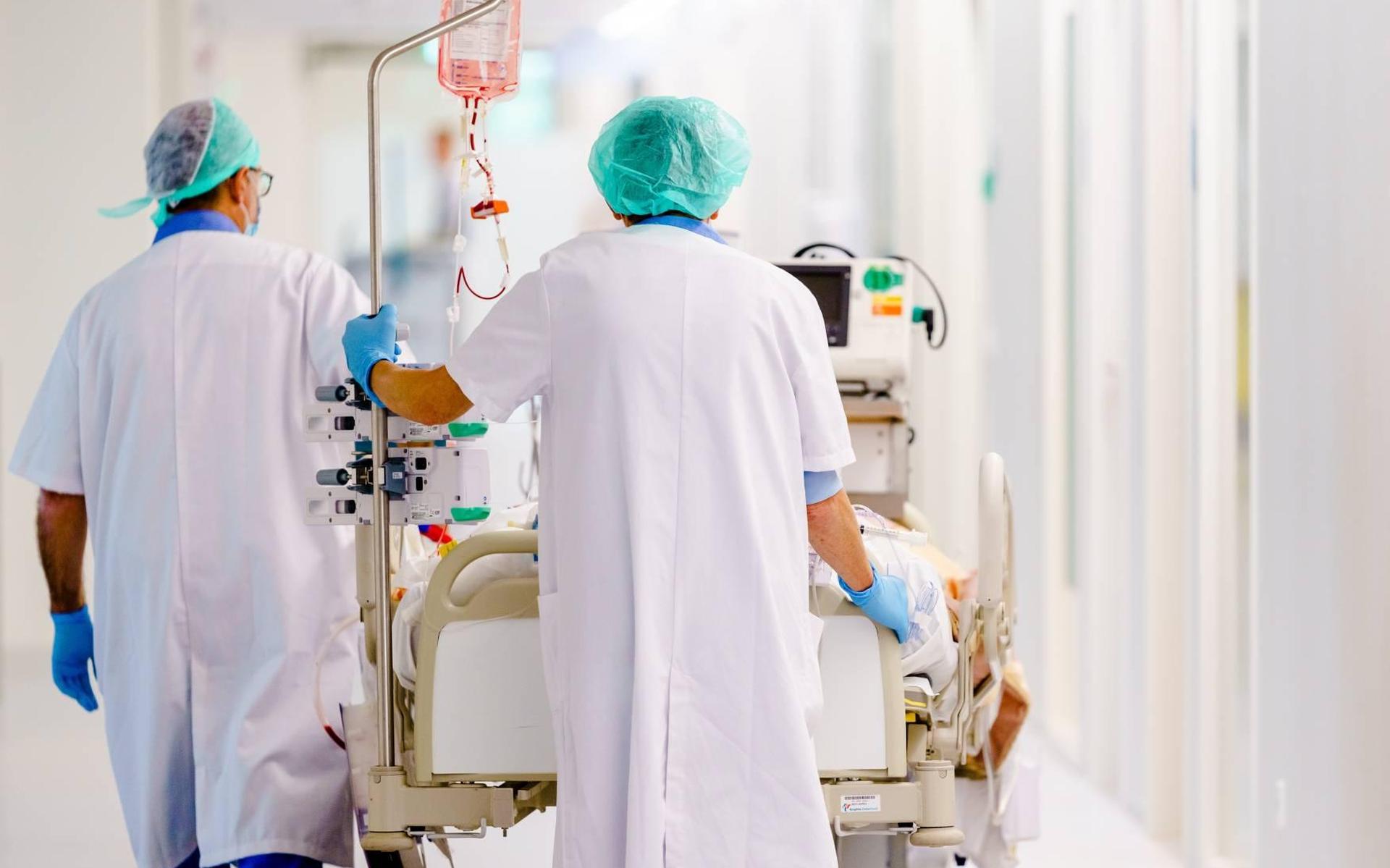 Aantal coronapatiënten in ziekenhuizen in Nederland neemt af - Dagblad van het Noorden