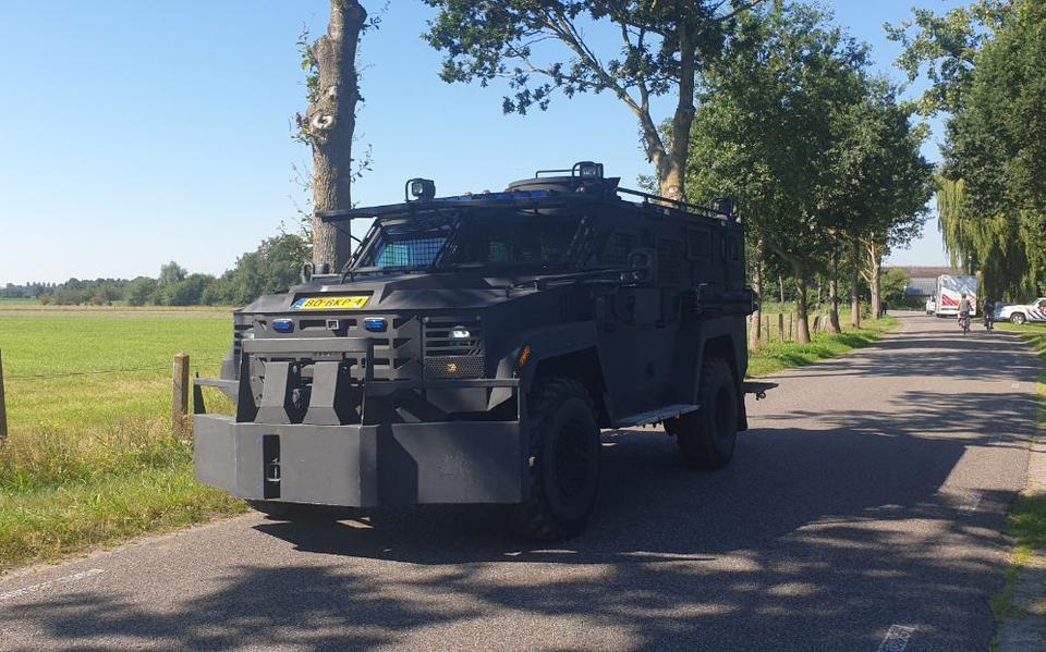 Een bearcat is ook bij de inval betrokken.