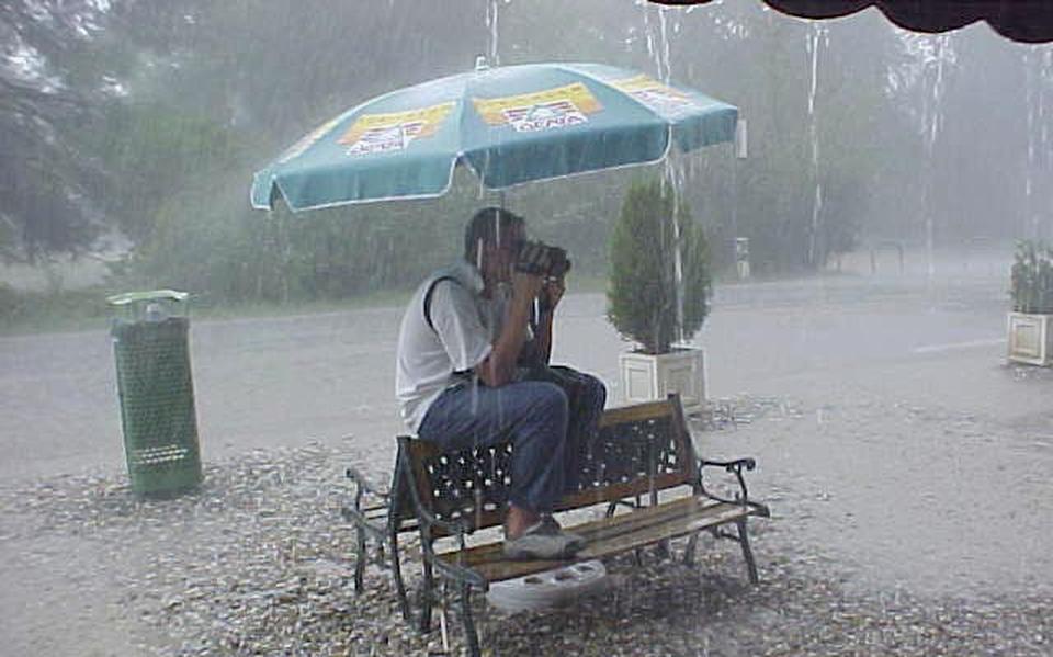 En daar barstte het onweer los! Waarom ruikt het zo lekker na die