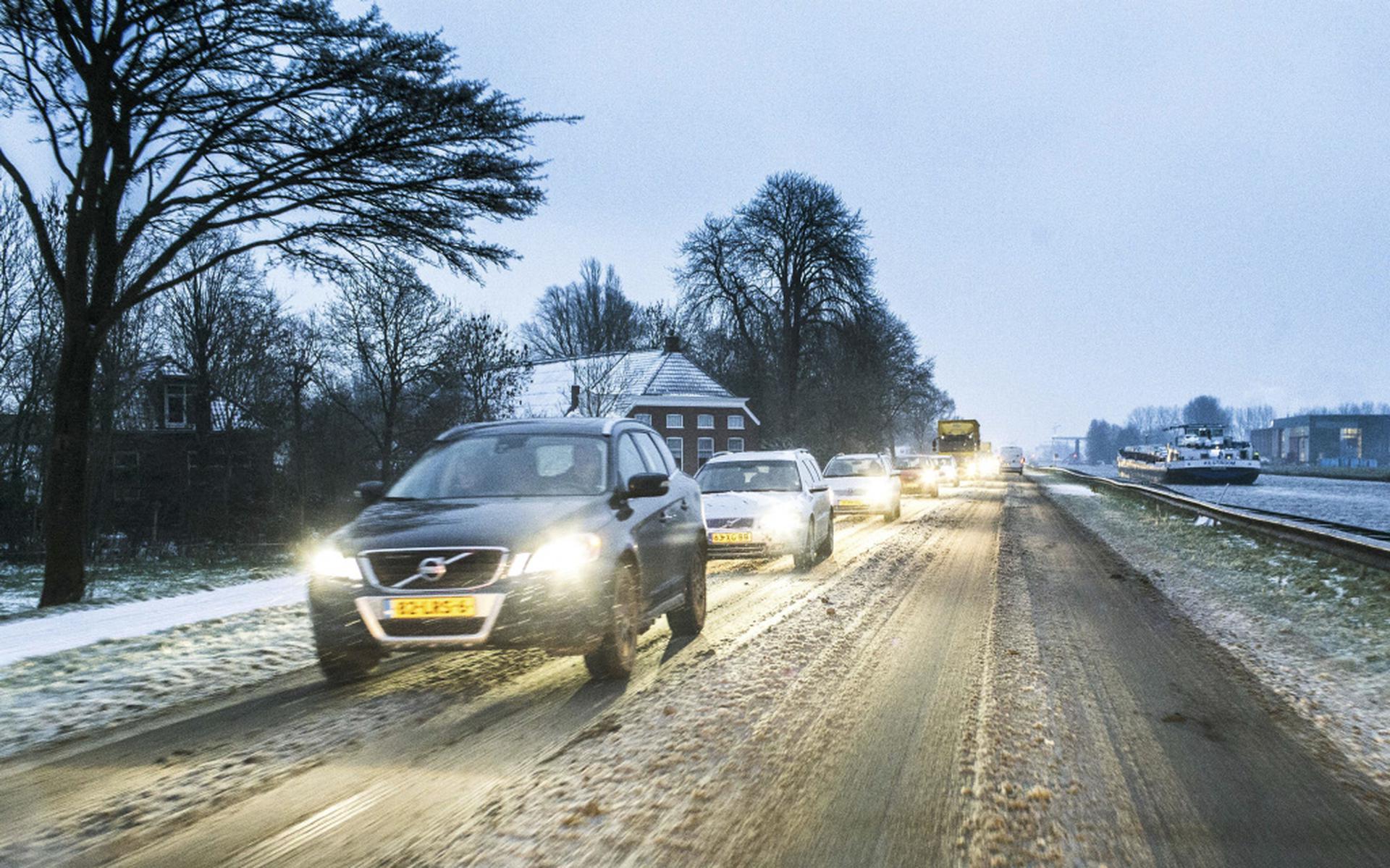 Hoe Rijd Je Veilig Bij Sneeuw En Ijzel Dagblad Van Het Noorden