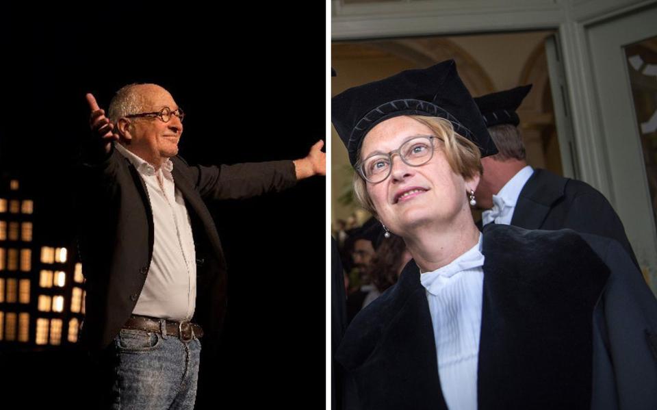 'Mavoklantjes': Youp van 't Hek neemt het applaus in ontvangst na zijn voorstelling en Cisca Wijmenga met hoogleraar-toga en baret.