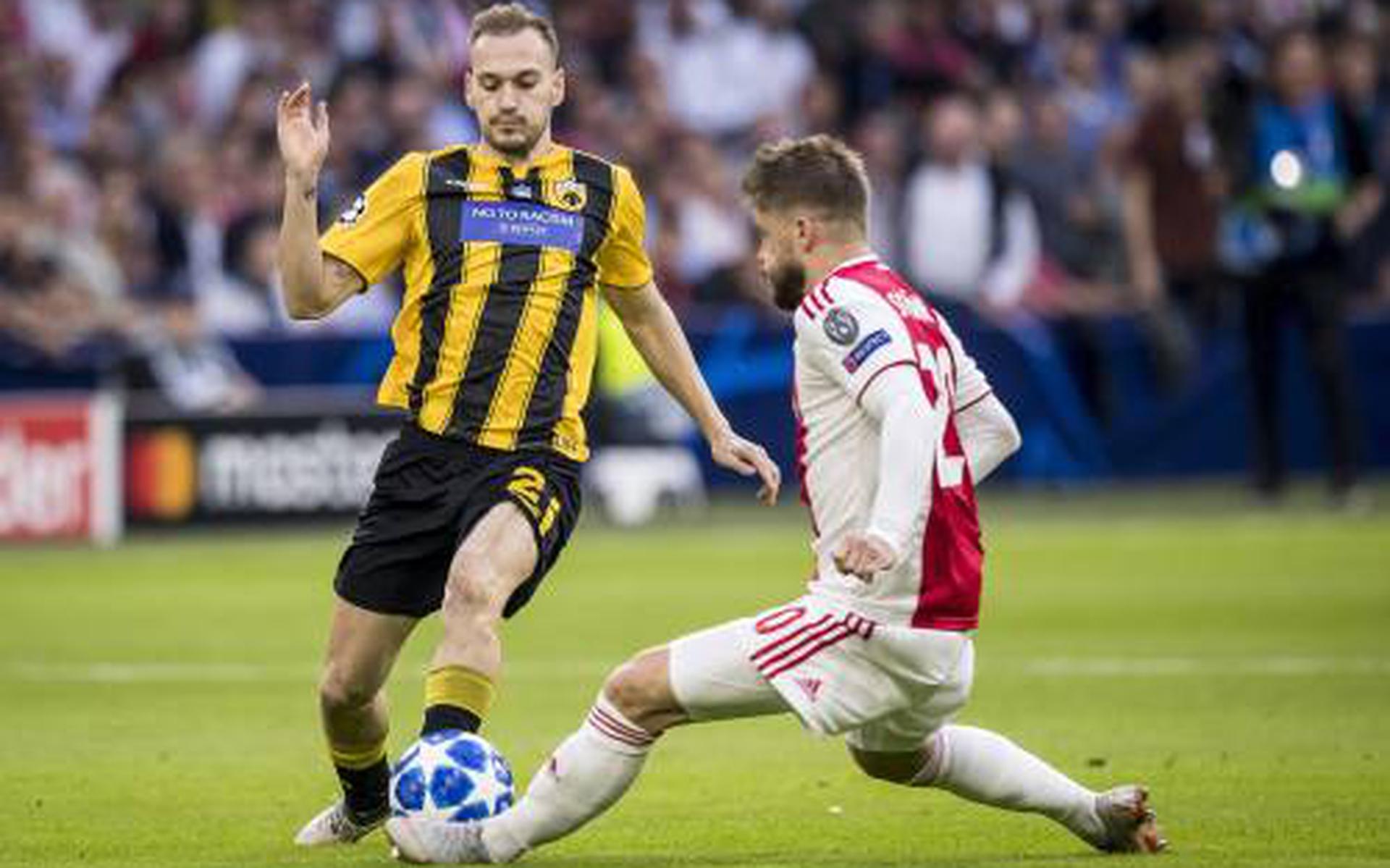 Ajax Werkt Met Vraagtekens Naar PSV Toe - Dagblad Van Het Noorden