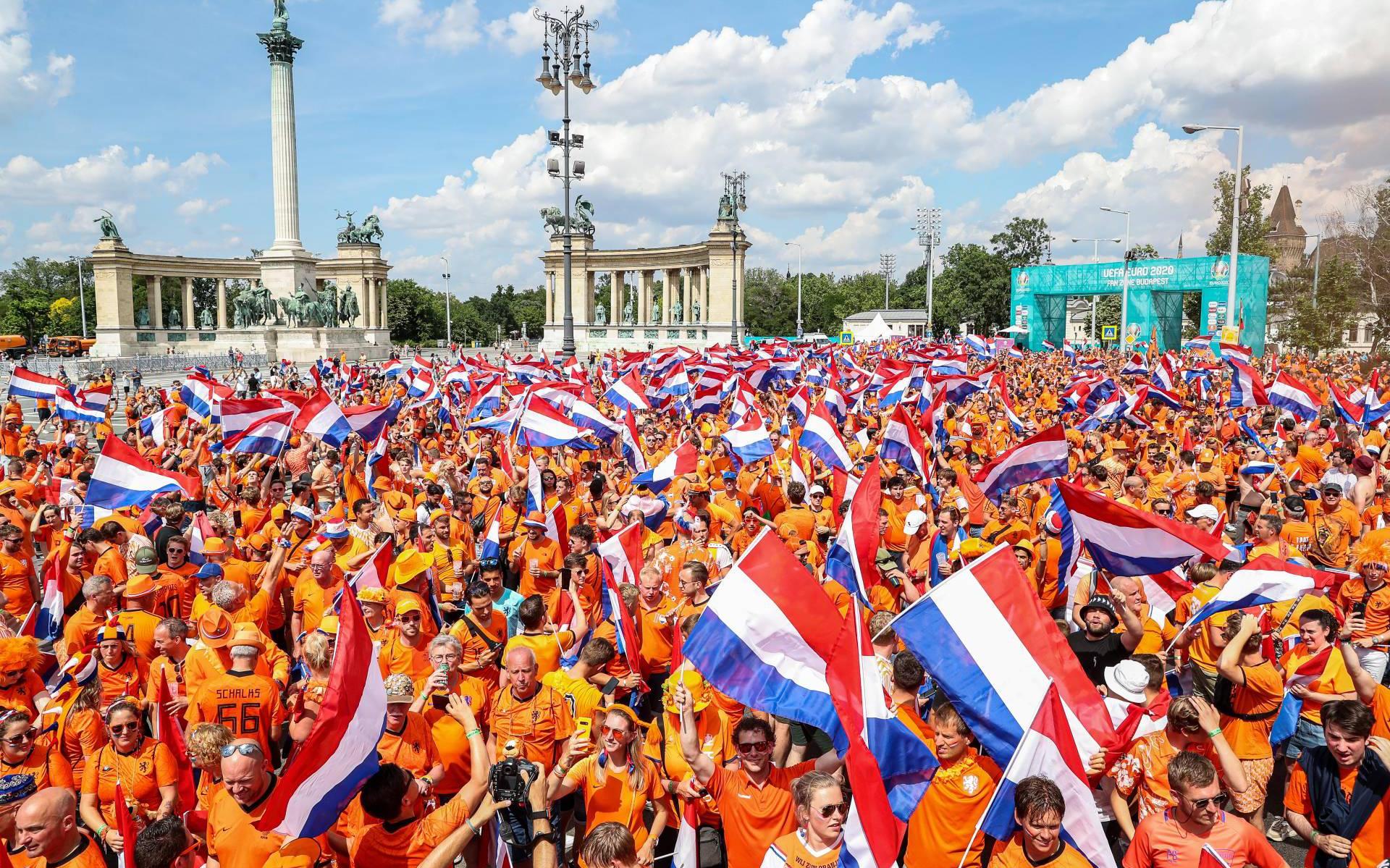 UEFA verbiedt regenboogvlaggen in fanzone Oranje in Boedapest