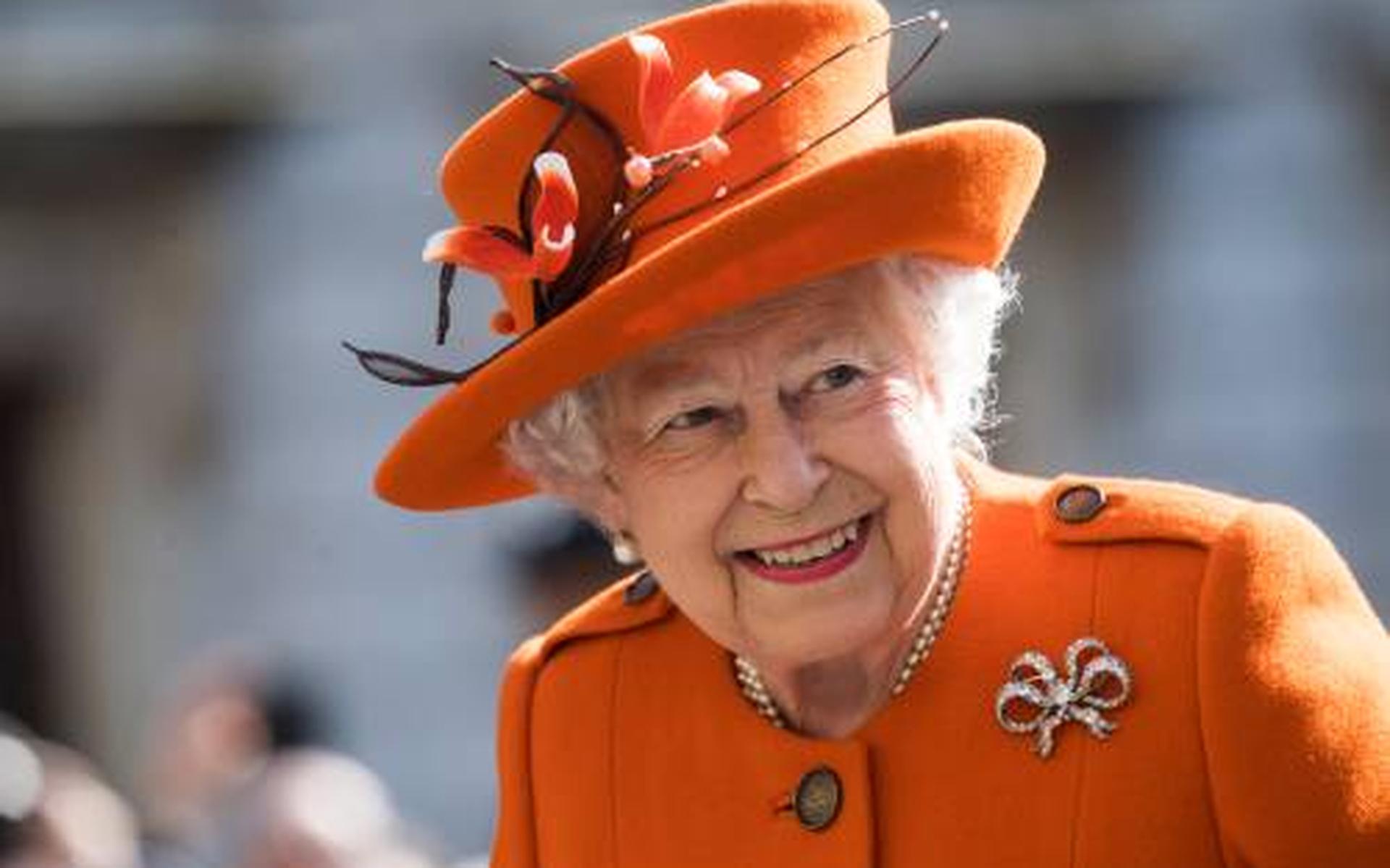 Britse koningin hoopt op 'trotse' mensen en bedankt zorgverleners