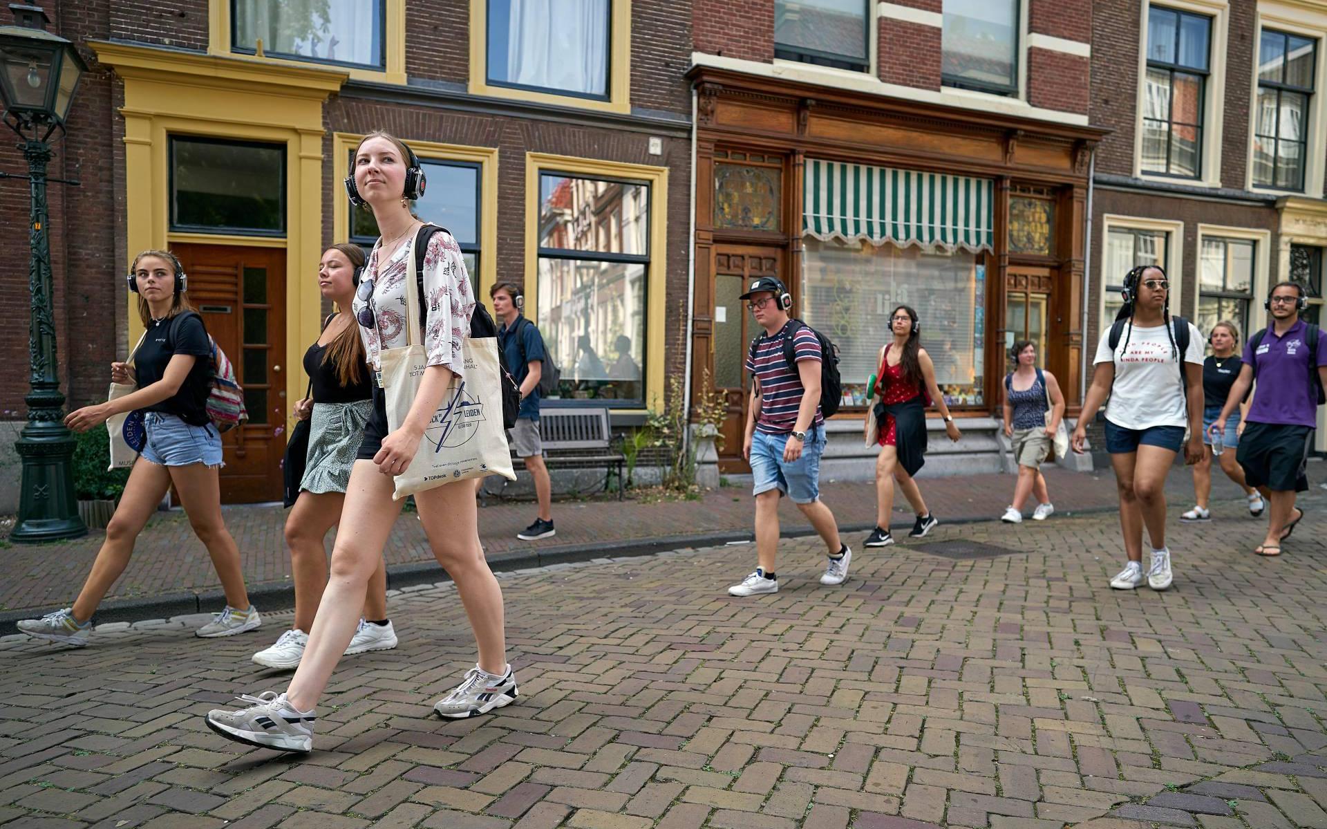 Hollands-Midden gaat scherper controleren op coronaregels