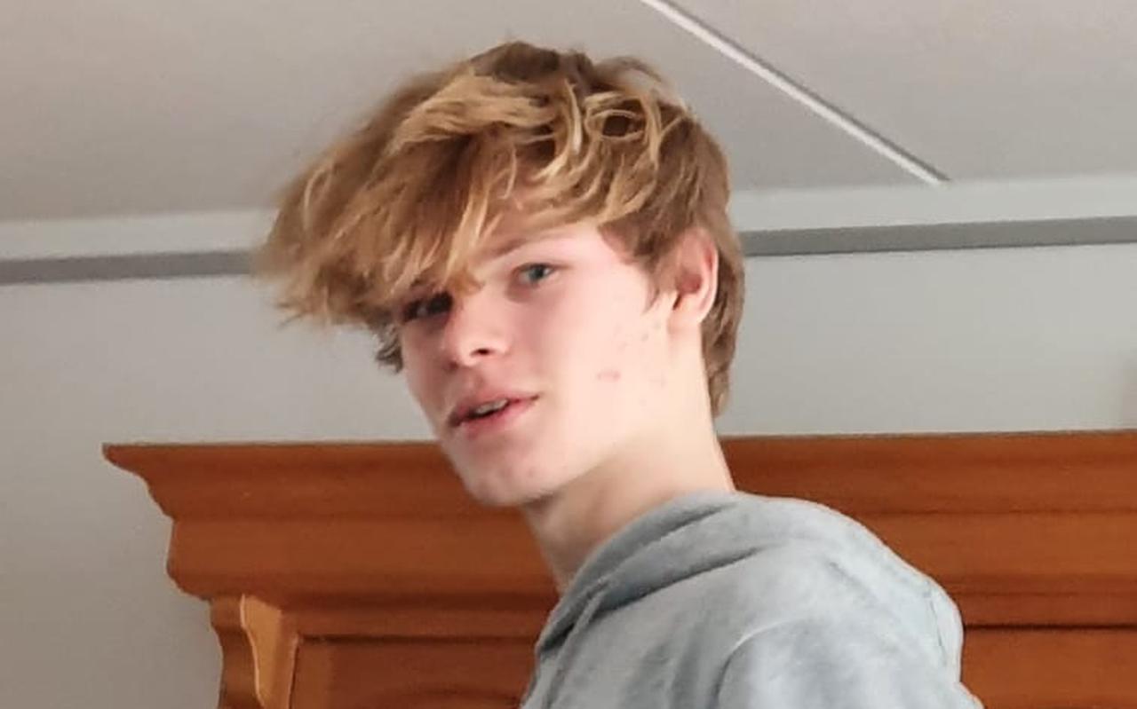 Deze jongeman is een van de mensen die een foto opstuurde om zo kans te maken op een gratis knipbeurt. Deze jongeman is een van de mensen die een foto opstuurde om zo kans te maken op een gratis knipbeurt.