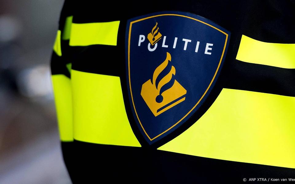 Politie houdt drie jongeren aan voor fataal tramongeluk Den Haag. Politie houdt drie jongeren aan voor fataal tramongeluk Den Haag.