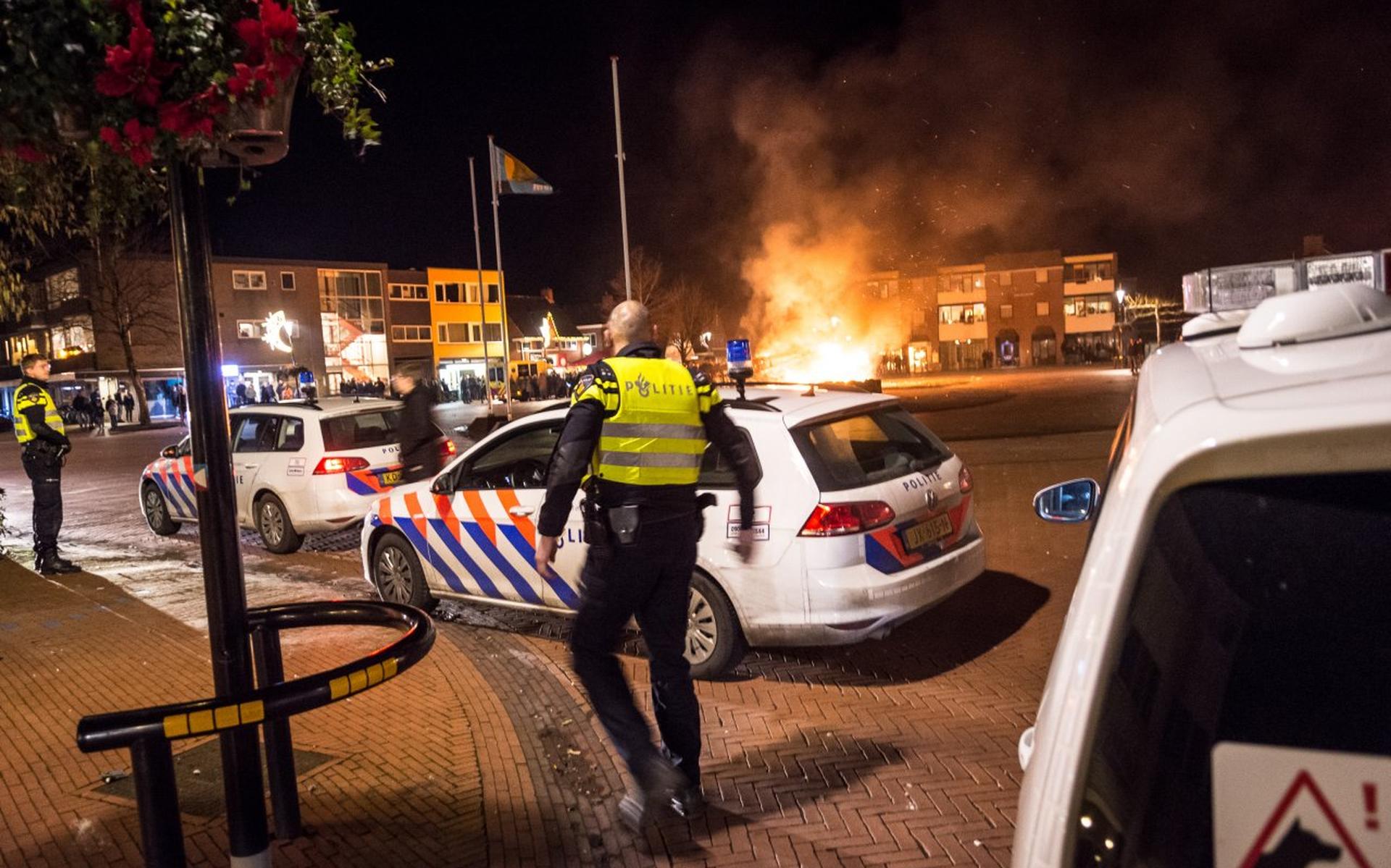 Gewonden in Uithuizermeeden door lawinepijl; meerdere woningbranden in Drenthe en Groningen - Dagbla