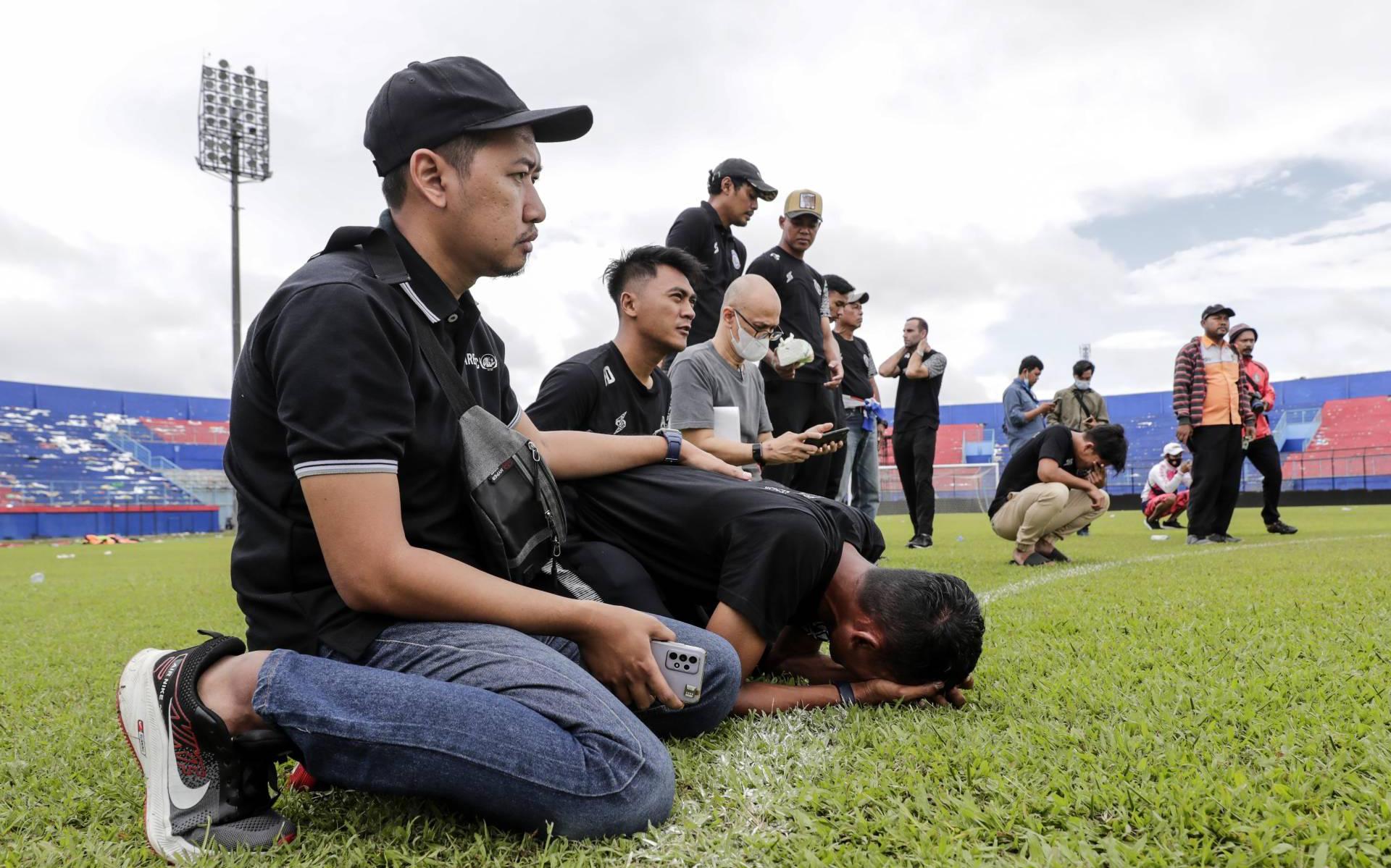 Semua stadion sepak bola di Indonesia telah diperiksa sejak bencana