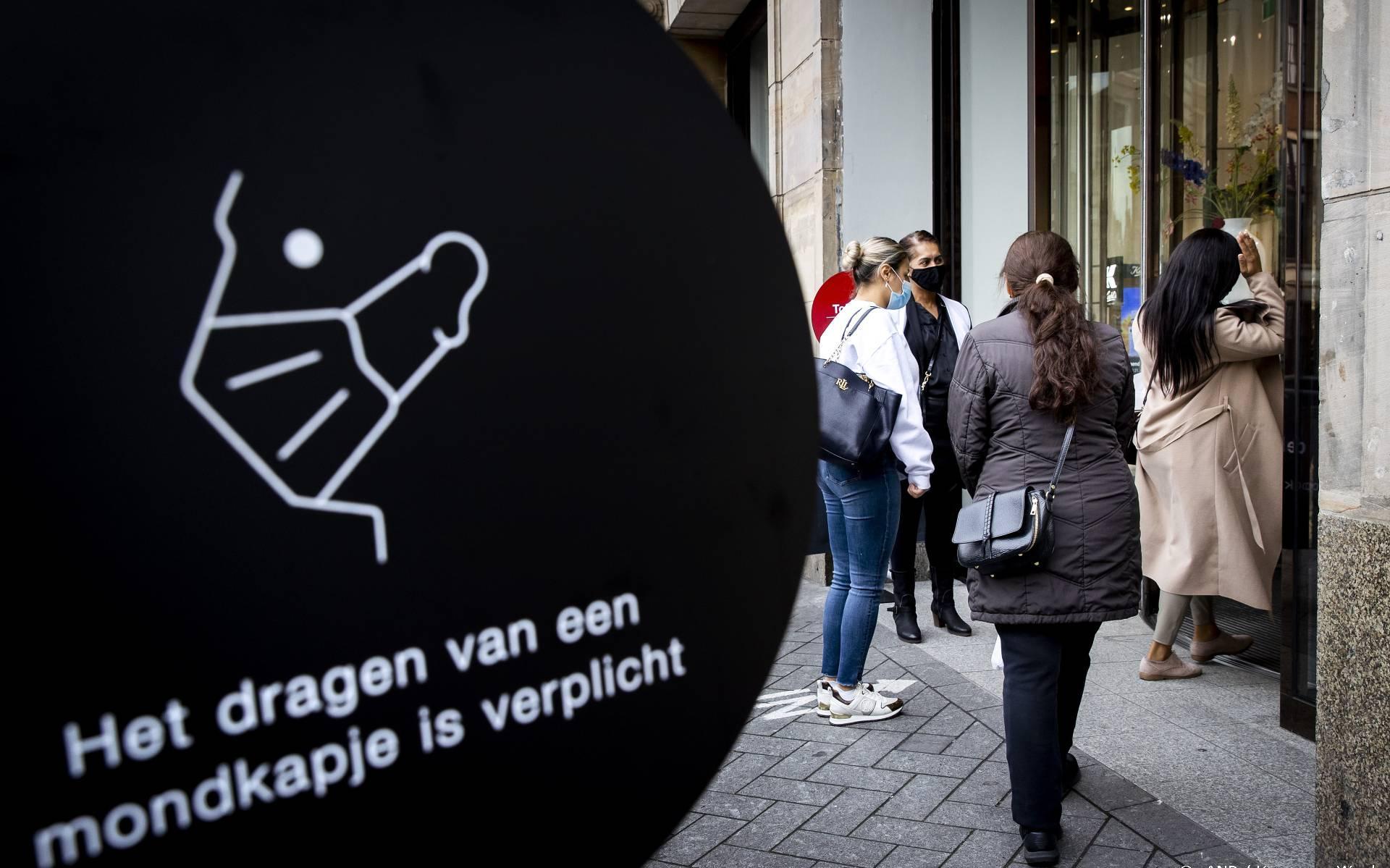 Onderzoek iets meer dan helft Nederlanders achter