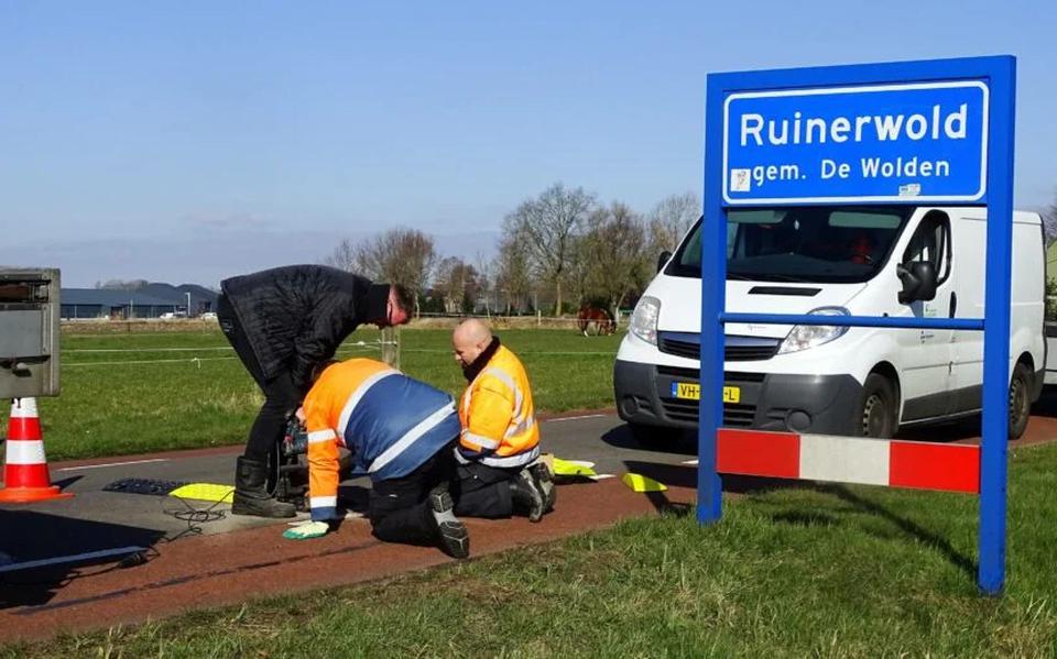 Na 24 Uur Verwijdert Gemeente De Wolden Tijdelijke Drempels Tegen ...