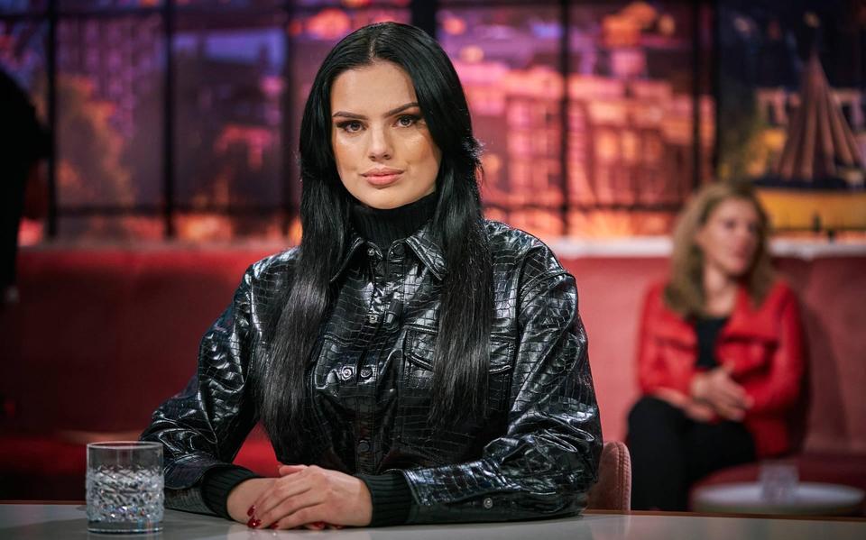 Famke Louise 'mentaal kapotgemaakt' na pleidooi in Jinek