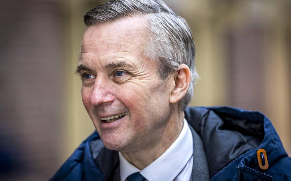 Staatssecretaris Van der Burg week uitgeschakeld door operatie