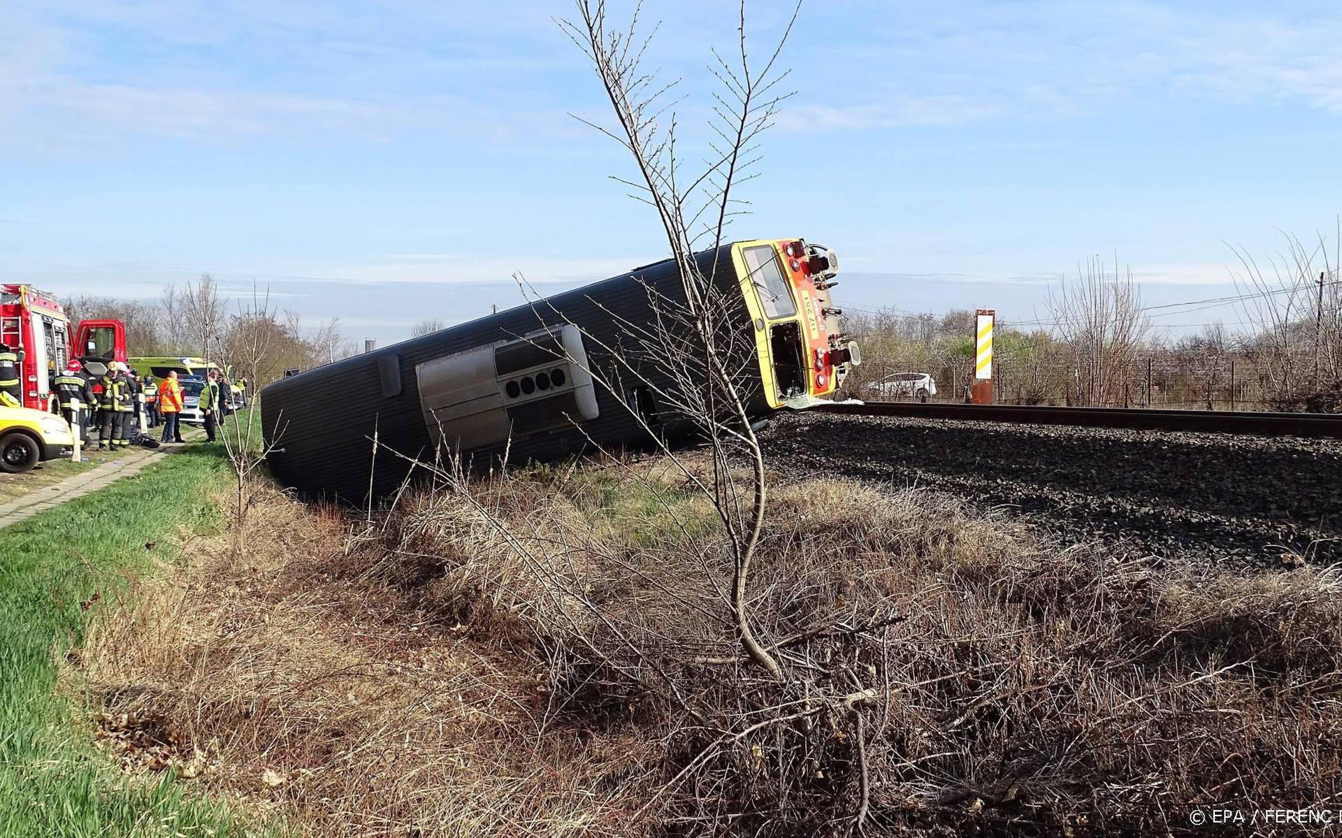 Vijf Doden En 10 Gewonden Na Botsing Truck En Trein In Hongarije ...