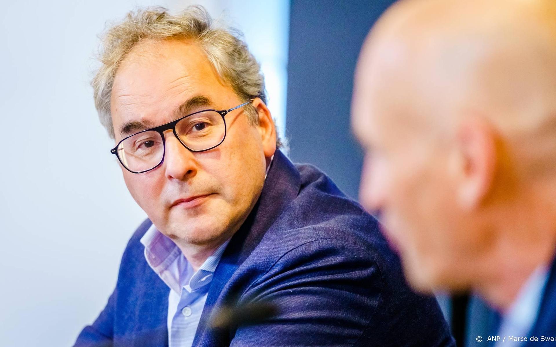 OMT-lid Marc Bonten: grote versoepelingen coronamaatregelen onwaarschijnlijk - Dagblad van het Noord