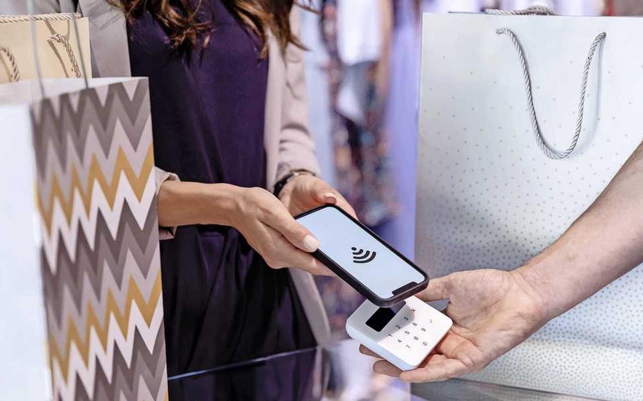 Het heeft geen zin om flink te gaan shoppen om vermogensrendementsheffing te besparen, maar je kunt wel aankopen die je toch al had gepland, vooruit halen. Het heeft geen zin om flink te gaan shoppen om vermogensrendementsheffing te besparen, maar je kunt wel aankopen die je toch al had gepland, vooruit halen.