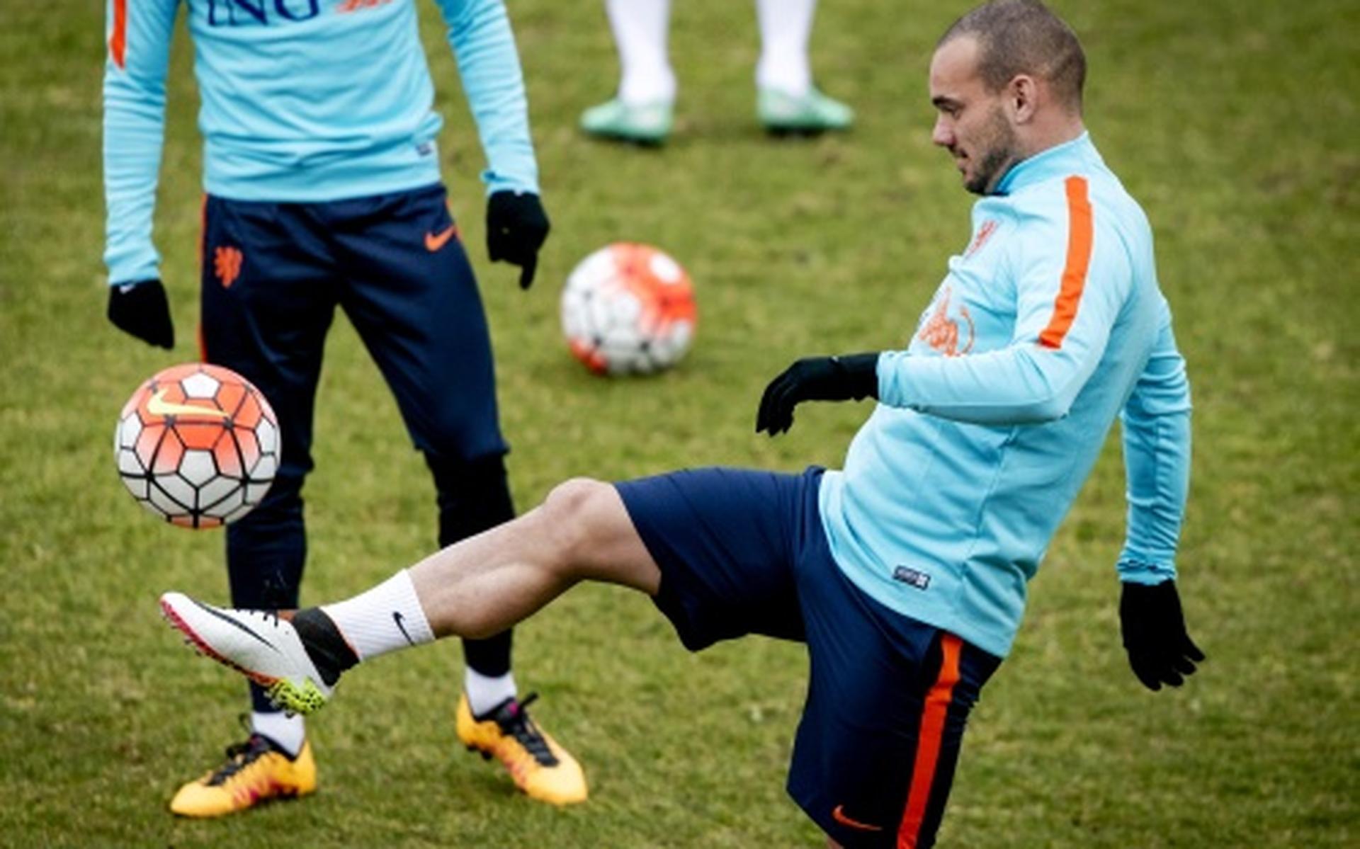 Sneijder ziet toekomst in Oranje