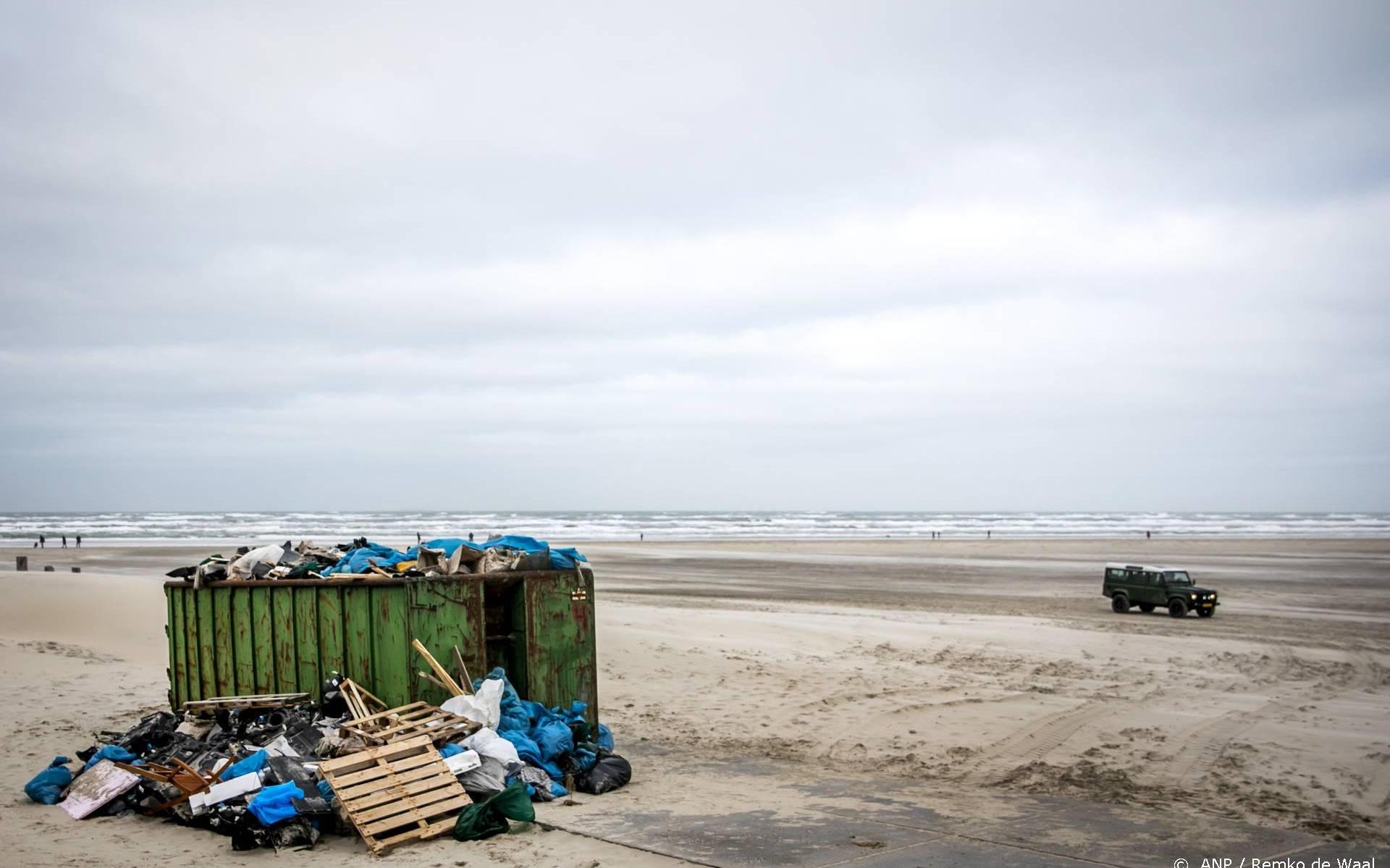 Milieuorganisaties gaan 800.000 kilo afval uit Waddenzee halen. 'MSC Zoe de aanleiding' - Dagblad va