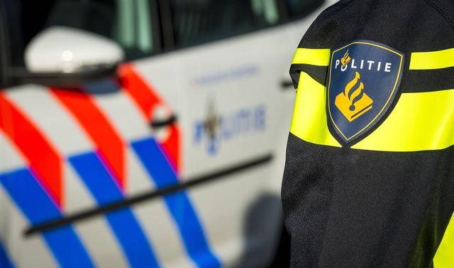 Tientallen agenten in Volendam voor Ajax-FC Groningen