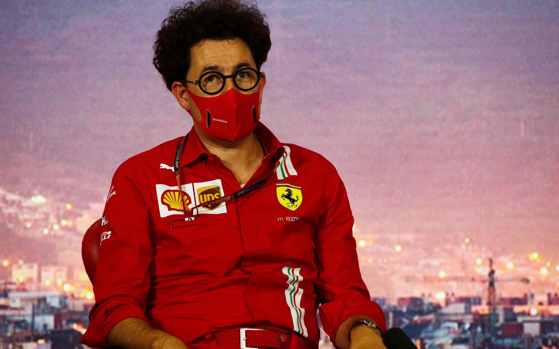Teambaas Ferrari daagt gefrustreerde Vettel uit