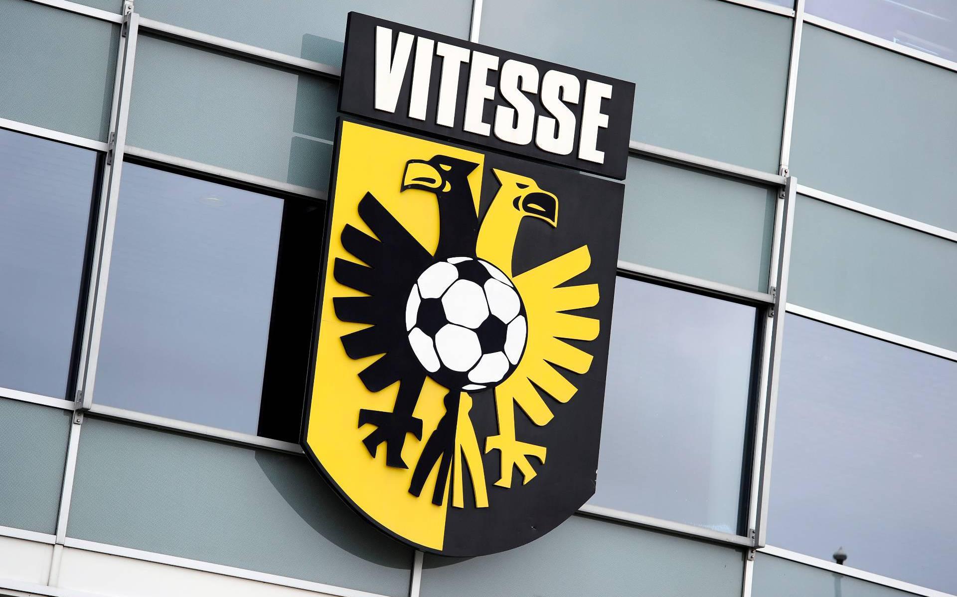 Vitesse legt middenvelder Vroegh voor drie jaar vast