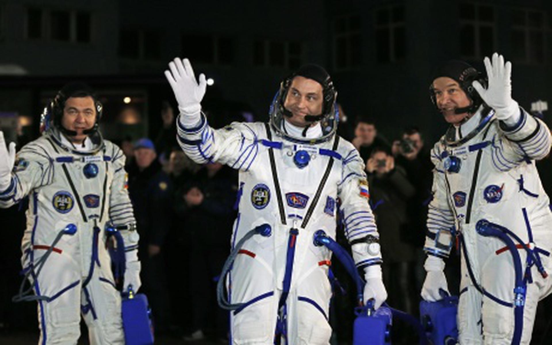 Amerikaans-Russisch team vertrokken naar ISS