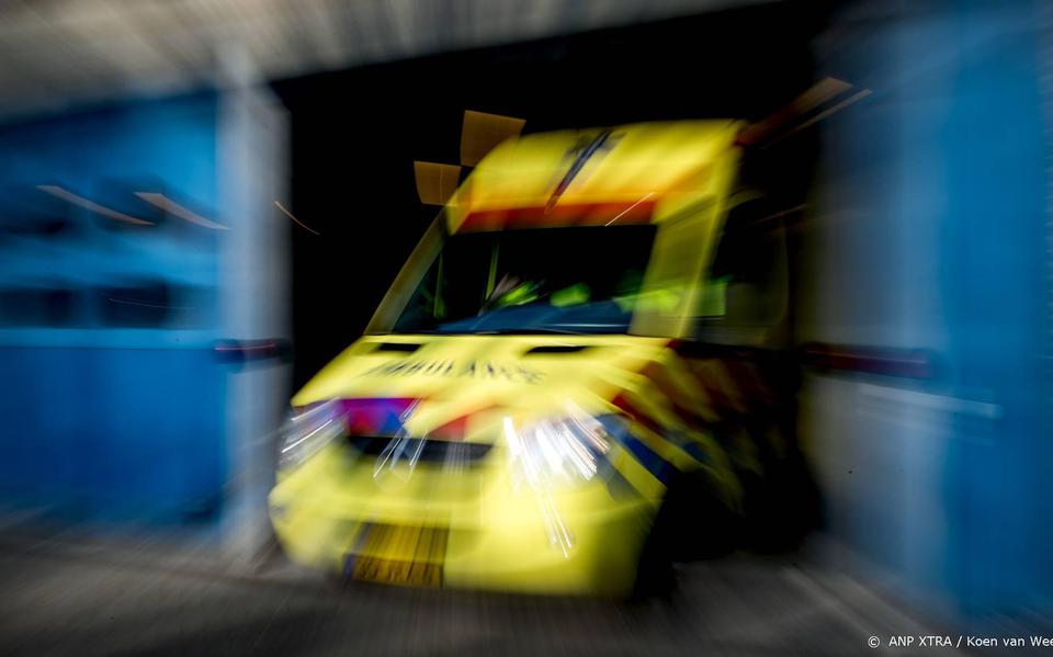 Ernstig ongeluk met drie voertuigen op A28 bij Beilen, twee personen zijn gewond geraakt.